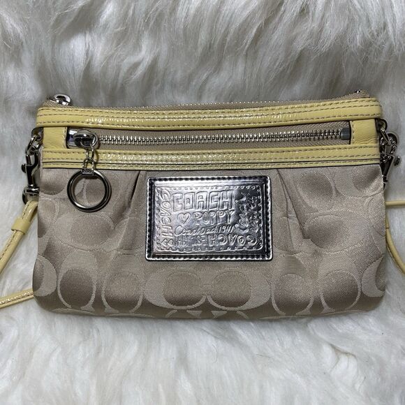 Coach Poppy Sateen Small Signature Crossbody Hobo Handbag Bag Shoulder Swingbag - Picture 1 of 8